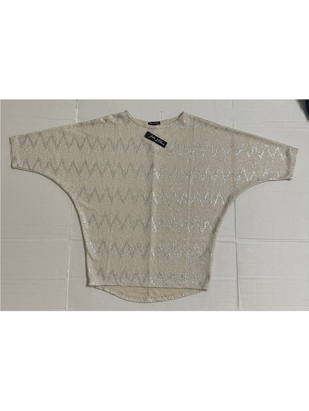 Jade Moon Woman’s Blouse, Size Small, Color Shimmery Off- White